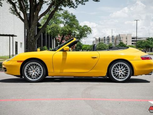 Used 2000 Porsche 911 Carrera 4 image 47