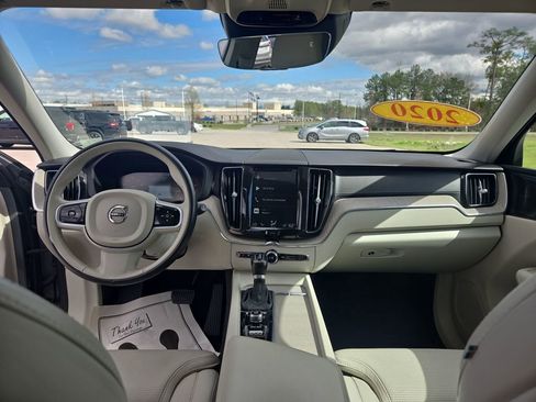 Used 2020 Volvo XC60 T5 Inscription image 29