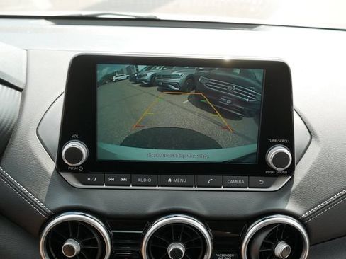 Used 2024 Nissan Sentra SV FWD image 29
