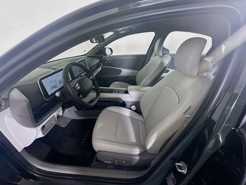 Used 2024 Hyundai Ioniq 6 SEL image 13