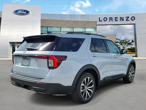 New 2026 Ford Explorer ST-Line w/ Premium Package RWD image 4