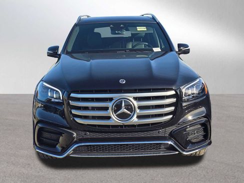 New 2025 Mercedes-Benz GLS 580 4MATIC image 2