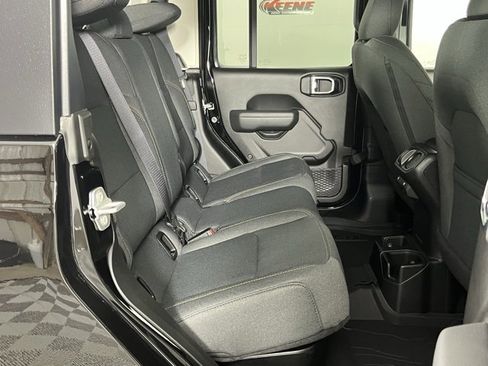 New 2025 Jeep Gladiator Willys image 26