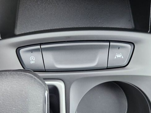 New 2026 Chevrolet Trax RS w/ Sunroof Package image 25