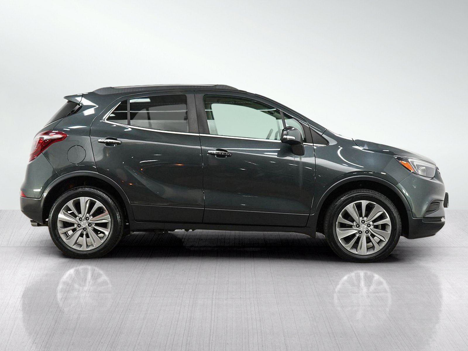 Used 2018 Buick Encore Preferred AWD/4WD image 6