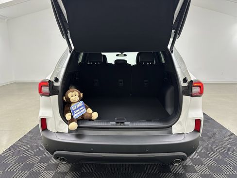 New 2025 Ford Escape ST-Line w/ Equipment Group 301A image 7