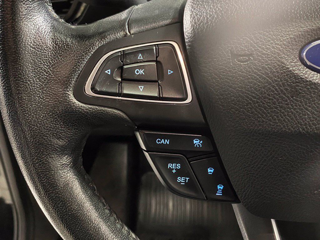Used 2018 Ford Escape Titanium w/ Ford Safe & Smart Package AWD/4WD image 32