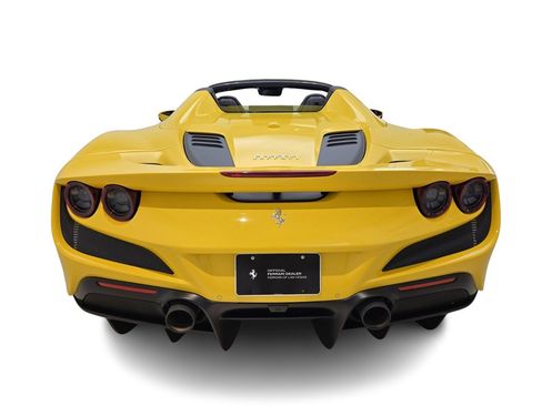 Used 2021 Ferrari F8 Tributo image 11