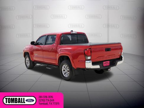 Used 2019 Toyota Tacoma SR5 RWD image 5