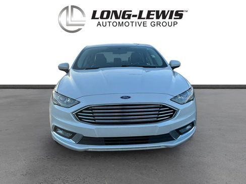 Used 2018 Ford Fusion SE w/ Equipment Group 201A image 11