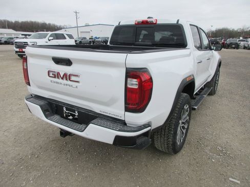 New 2026 GMC Canyon Denali image 4