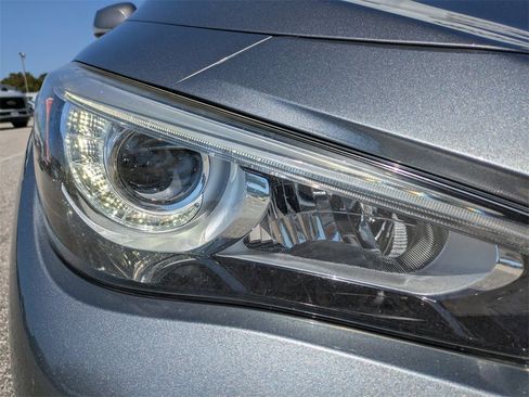 Used 2018 INFINITI Q50 Sport image 10