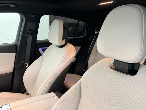 New 2026 Mercedes-Benz GLC 300 4MATIC image 16