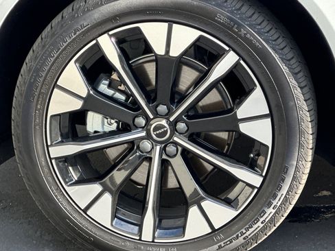 Certified 2026 Volvo XC60 B5 Plus w/ Protection Package Premier AWD/4WD image 33