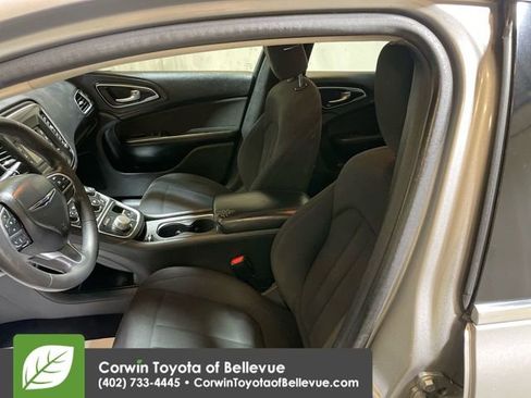 Used 2016 Chrysler 200 Limited image 12
