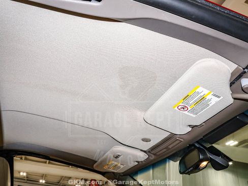 Used 2005 Cadillac XLR RWD image 22