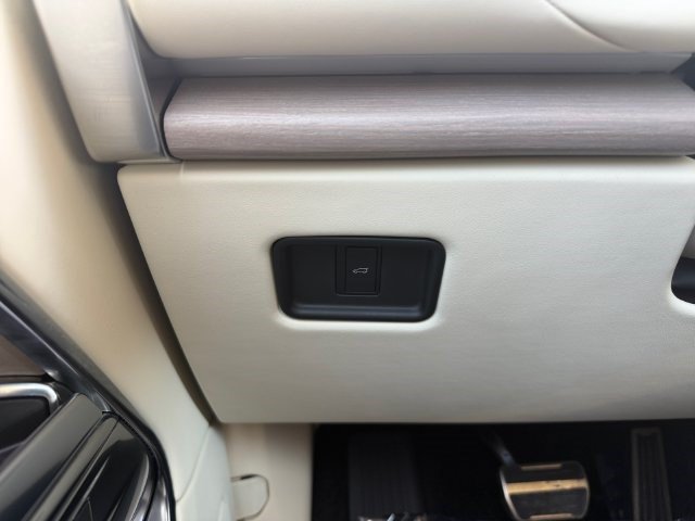 Used 2023 Land Rover Range Rover SE AWD/4WD image 26