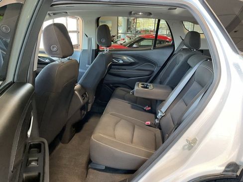 Used 2022 GMC Terrain SLE w/ Driver Convenience Package image 22