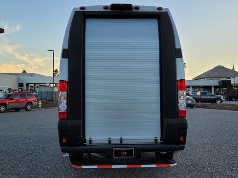 New 2024 RAM ProMaster 3500 w/ Delivery Van Package FWD image 6