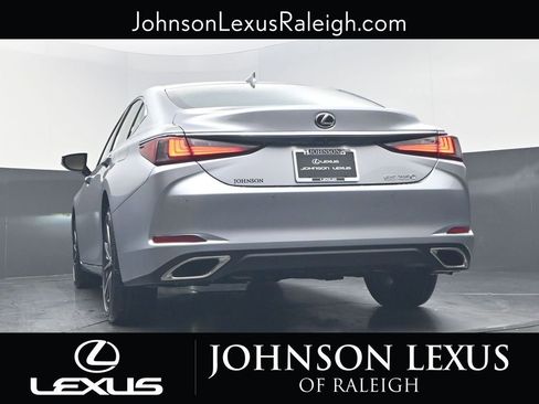 New 2025 Lexus ES 350 350 image 19