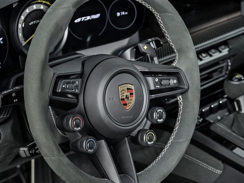 Used 2025 Porsche 911 GT3 RS RWD image 17