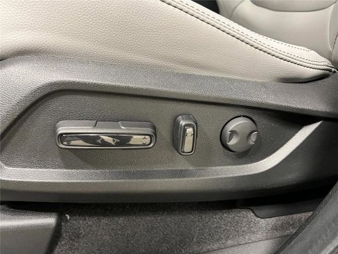 New 2025 Honda Pilot EX-L image 14