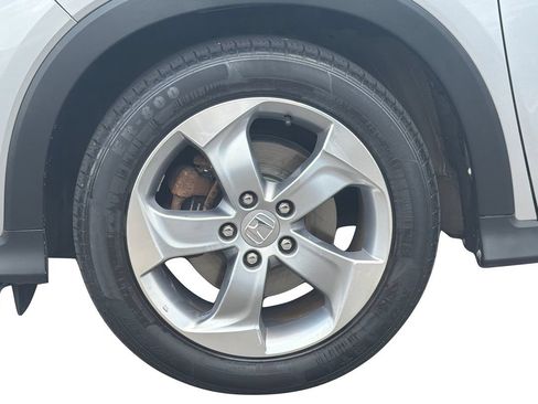 Used 2018 Honda HR-V LX image 24