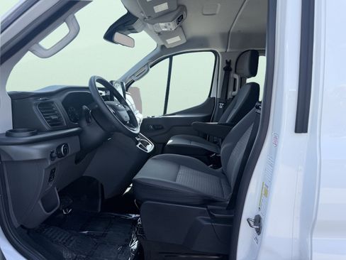 Used 2023 Ford Transit 350 XLT image 18