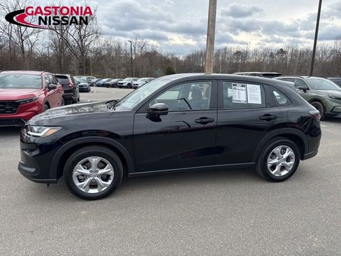 Used 2025 Honda HR-V LX image 5