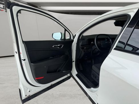 Used 2026 Kia Sportage S AWD/4WD image 10