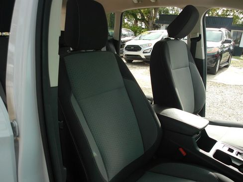 Used 2018 Ford Escape SE FWD image 50
