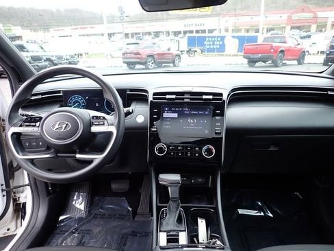 Used 2023 Hyundai Santa Cruz SEL w/ Activity Package AWD/4WD image 15