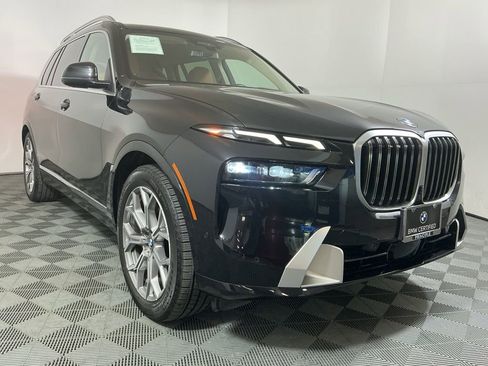 Certified 2023 BMW X7 xDrive40i w/ Premium Package image 4