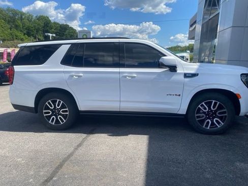 Used 2023 GMC Yukon AT4 w/ AT4 Premium Plus Package AWD/4WD image 2