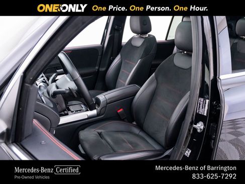 Used 2022 Mercedes-Benz GLB 250 4MATIC image 17