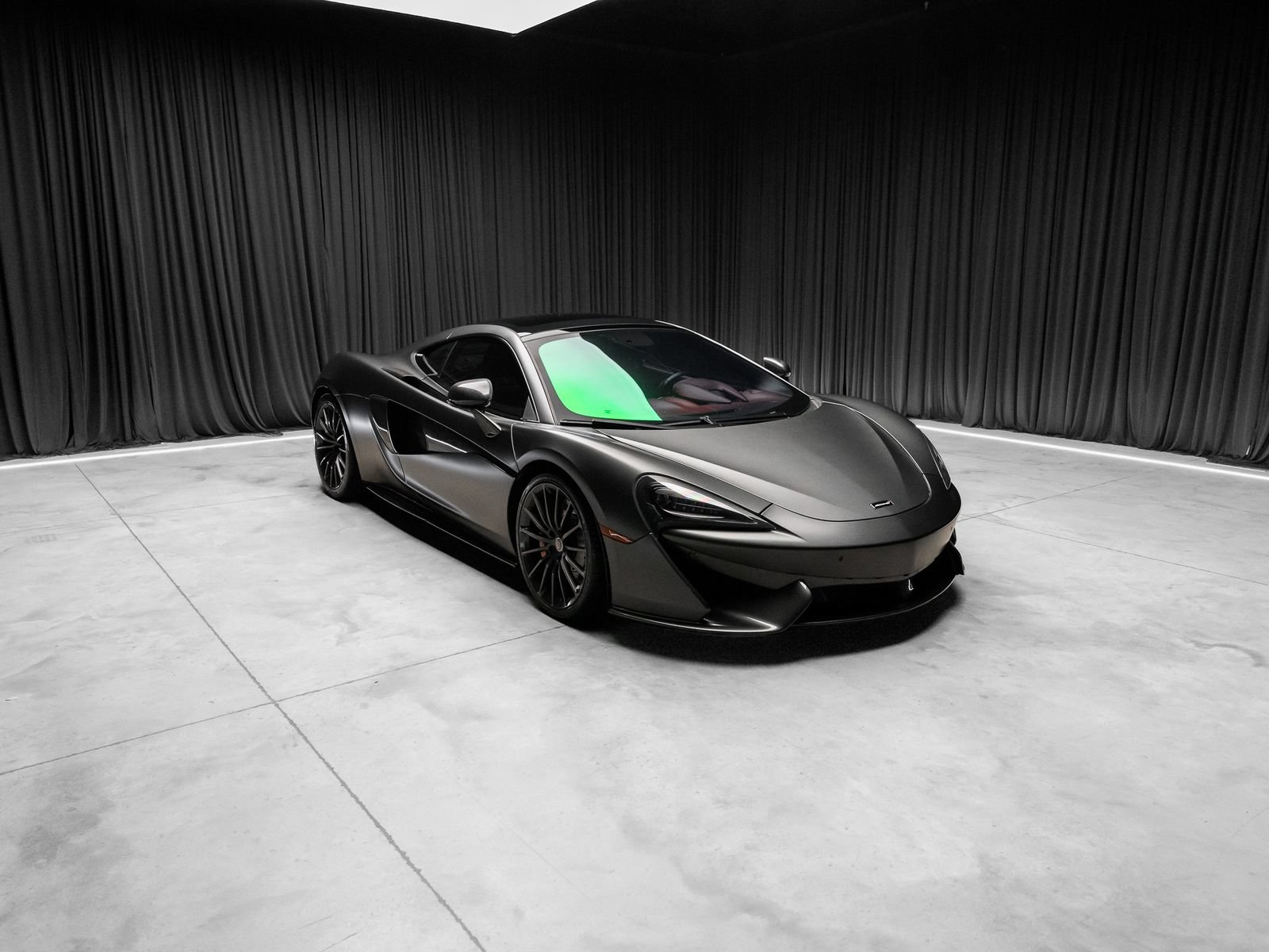 Used 2017 McLaren 570S RWD image 18