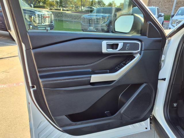 Used 2022 Ford Explorer XLT w/ Equipment Group 202A RWD image 21