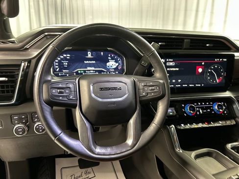 Used 2025 GMC Sierra 3500 Denali Ultimate image 15