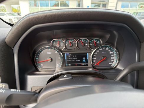 Used 2018 GMC Sierra 1500 SLT w/ SLT Premium Package RWD image 4