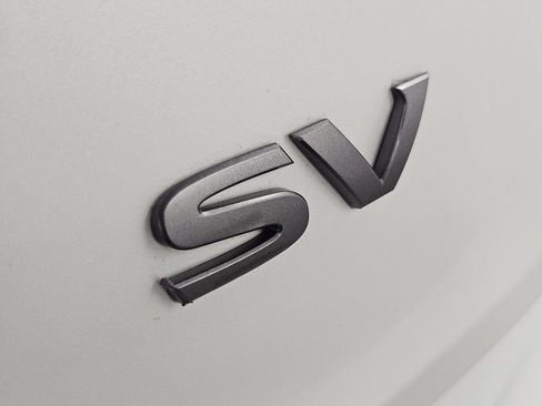 Used 2024 Nissan Rogue SV w/ SV Premium Package FWD image 25