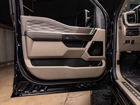 Used 2026 Ford F250 Platinum w/ Platinum Plus Package image 29