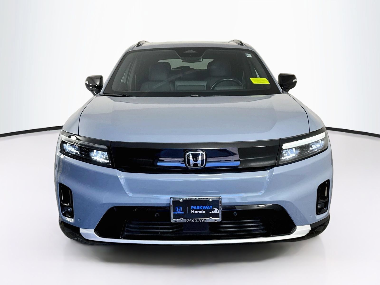 Used 2024 Honda Prologue Touring image 2