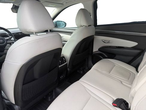 Certified 2022 Hyundai Tucson Limited w/ Cargo Package image 15