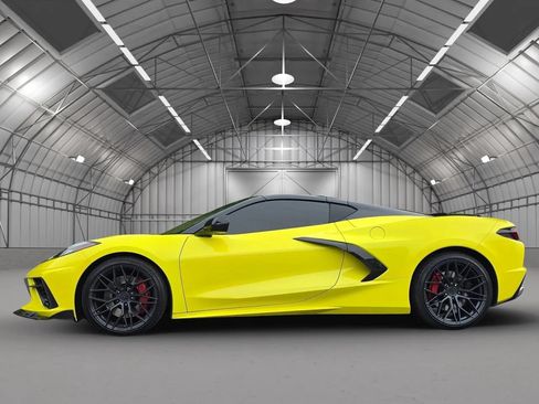 Used 2022 Chevrolet Corvette Stingray Preferred Cpe w/ Z51 Performance Package RWD image 4