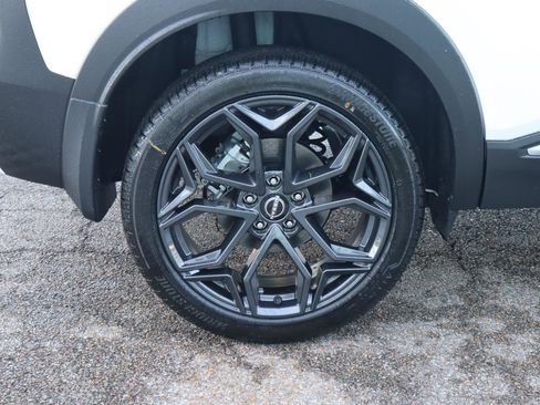 New 2026 Nissan Kicks SR w/ SR Premium Package FWD image 10