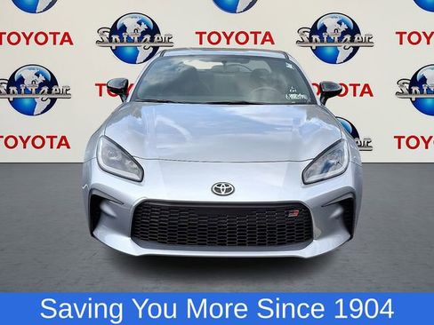 New 2025 Toyota GR86 Premium image 2