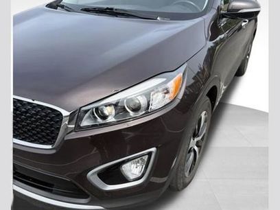 Used 2017 Kia Sorento EX