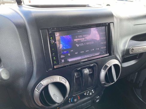 Used 2013 Jeep Wrangler Sport AWD/4WD image 18