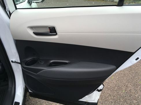 Certified 2026 Toyota Corolla Cross L AWD/4WD image 27