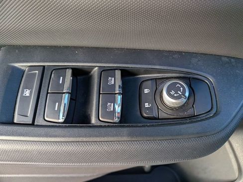 Used 2025 Subaru Forester Limited image 11